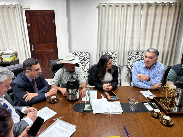 O Presidente Pedro Ferreira e demais vereadores se mostraram, mais uma vez, solícito e comprometido com soluções reais, garantindo dignidade aos trabalhadores e respeito ao meio ambiente.