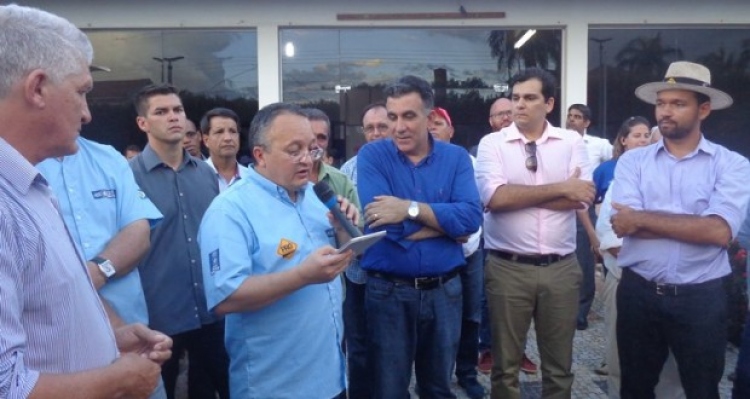 Governador Pedro Taques visita Jauru e reafirma seu compromisso com a população